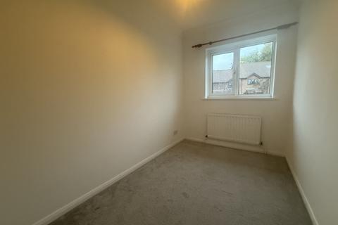 3 bedroom end of terrace house to rent, New Road, Uckfield, TN22