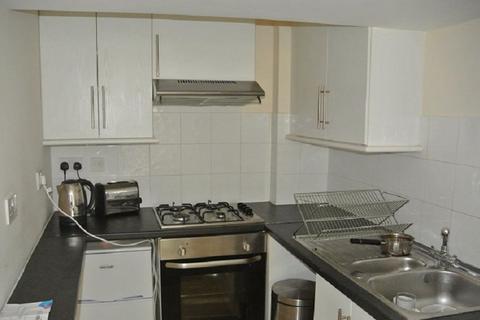 2 bedroom flat to rent, Upper Rock Gardens, Brighton, BN2 1QE
