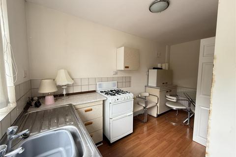 3 bedroom end of terrace house for sale, Brierley Hill Road, Brierley Hill