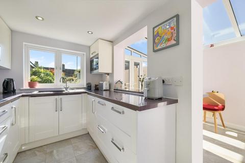 2 bedroom house for sale, Ferndale Road, Banstead