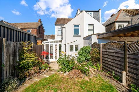 2 bedroom house for sale, Ferndale Road, Banstead