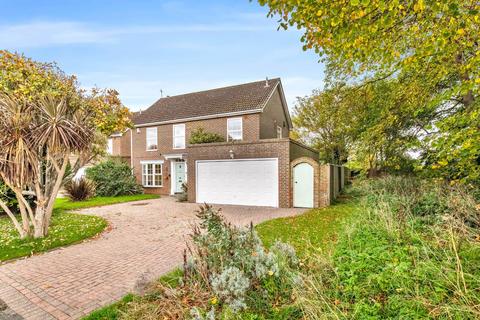 4 bedroom detached house for sale, Alexander Close, Bognor Regis PO21
