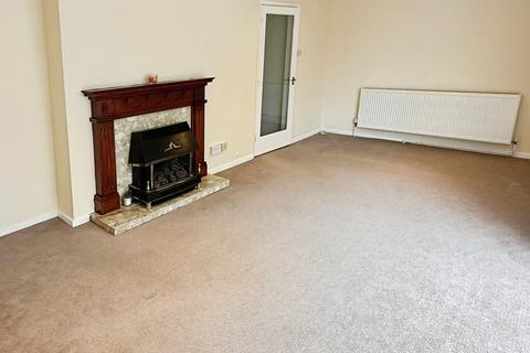 3 bedroom semi-detached house for sale, Coombe Rise, Oadby, LE2