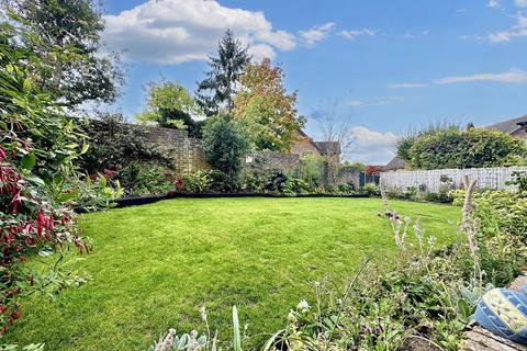 4 bedroom detached house for sale, Paget Drive, Billericay CM12