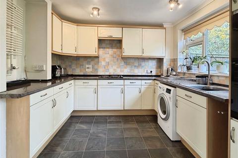 3 bedroom detached house for sale, Herons Way, Tunbridge Wells TN2