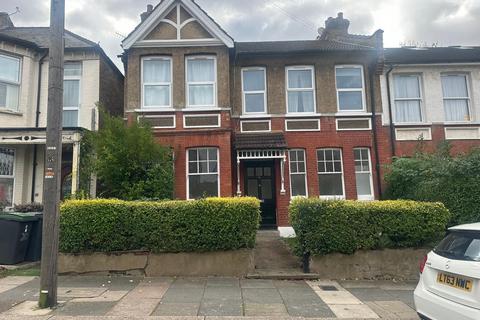 undefined, Sylvan Avenue, Wood Green, N22