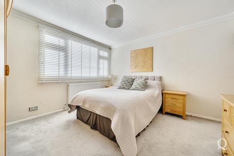 3 bedroom semi-detached house for sale, Drake Avenue, Minster-on-sea, Kent, ME12