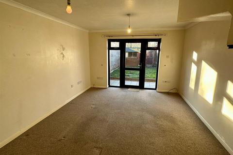 2 bedroom terraced house for sale, Sherrington Drive, Hereford