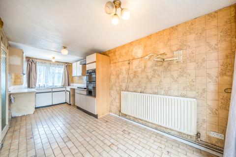 undefined, Woolwich Road, Charlton, London, SE7