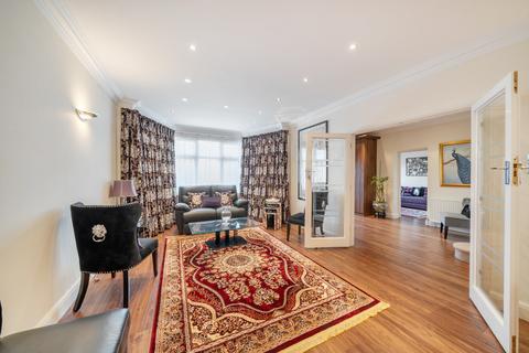 undefined, Edgeworth Crescent, London NW4