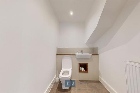 undefined, Olive Grove, Chigwell IG7