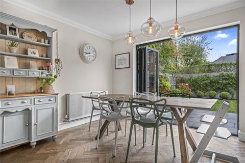 61 Benner Lane, West End, Woking, GU24 9JR