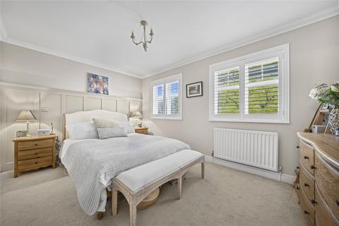 61 Benner Lane, West End, Woking, GU24 9JR