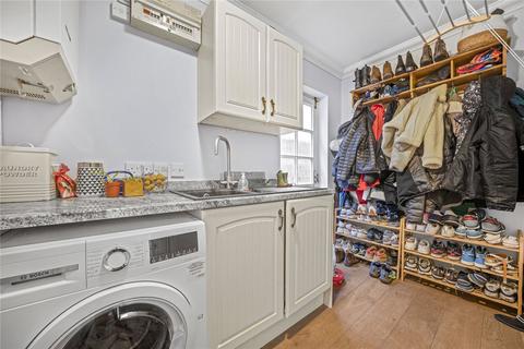 61 Benner Lane, West End, Woking, GU24 9JR