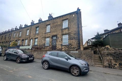 4 bedroom end of terrace house for sale, Willow View, Sowerby Bridge HX6
