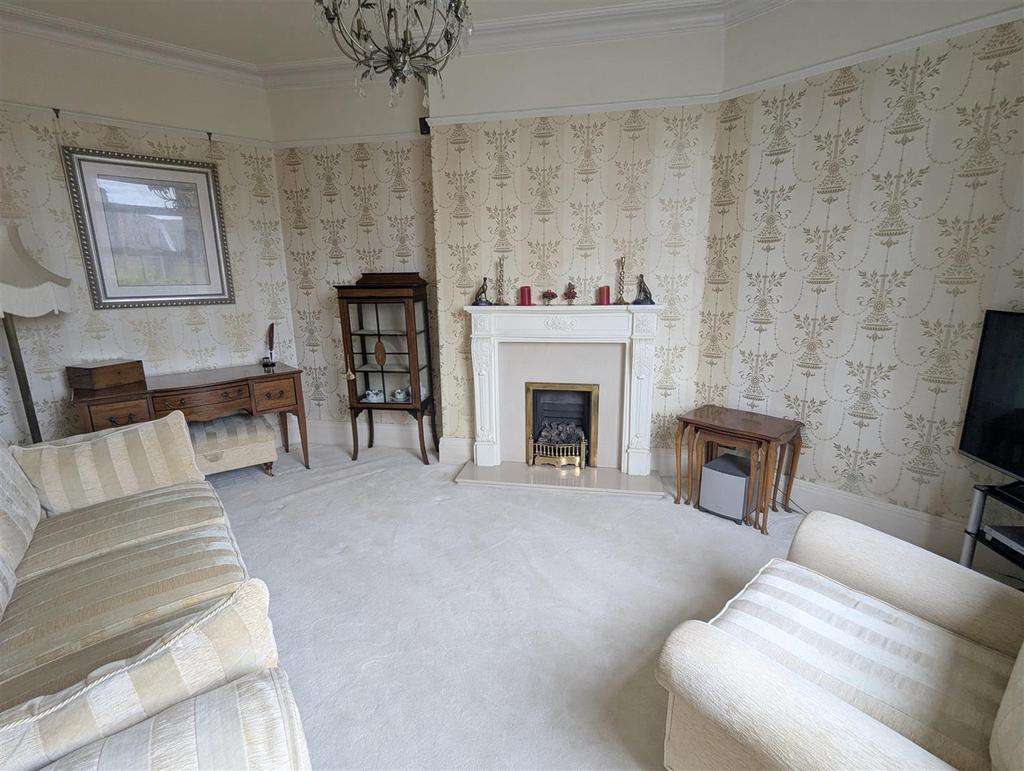 PXL 20251016 123408865.jpg