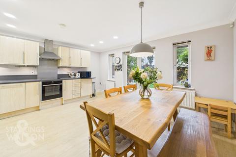 3 bedroom townhouse for sale, Wherry Road, Norwich