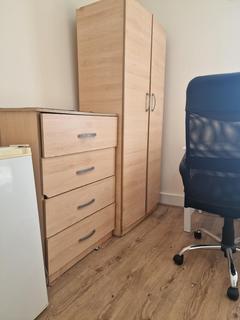 1 bedroom terraced house to rent, London N18