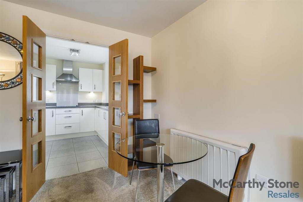8667052-interior05.jpg