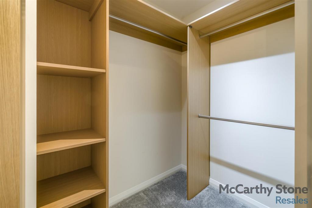 8667052-interior09.jpg
