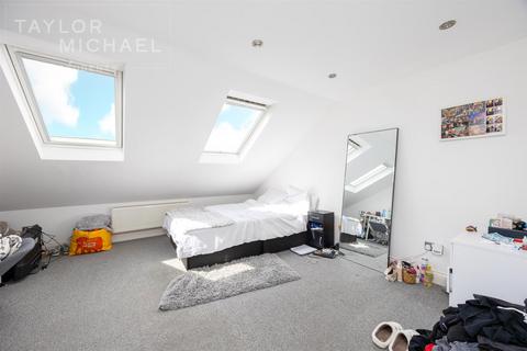 5 bedroom terraced house to rent, Bonchurch Road, Brighton