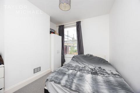 5 bedroom terraced house to rent, Bonchurch Road, Brighton