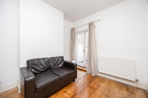 5 bedroom terraced house to rent, Bonchurch Road, Brighton