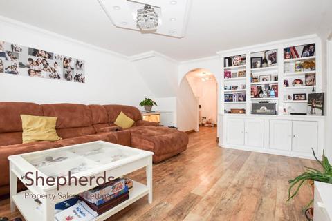 undefined, Cowles, West Cheshunt EN7