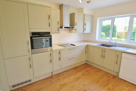 undefined, Sorbie Close, Weybridge, KT13