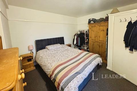 2 bedroom flat to rent, South Parade, Skegness, Lincolnshire, PE25