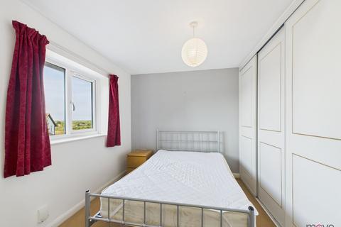 1 bedroom in a house share to rent, Fortina Close, Cheltenham GL50