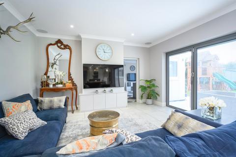 undefined, Sidney Road, WALTON-ON-THAMES, KT12