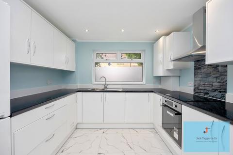 5 bedroom detached house to rent, Graffham Close, Brighton, BN2