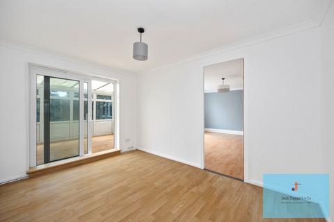 5 bedroom detached house to rent, Graffham Close, Brighton, BN2