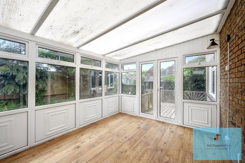 5 bedroom detached house to rent, Graffham Close, Brighton, BN2