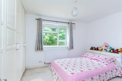 Oxford Road South, Gunnersbury, London, W4