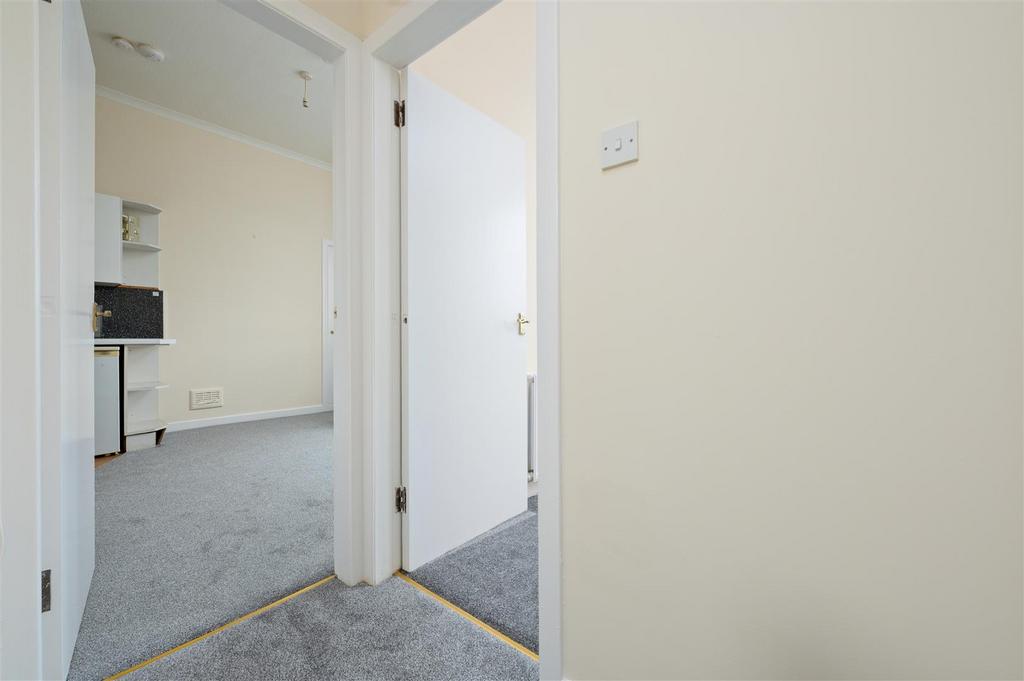 41a Carnegie Drive005.JPG