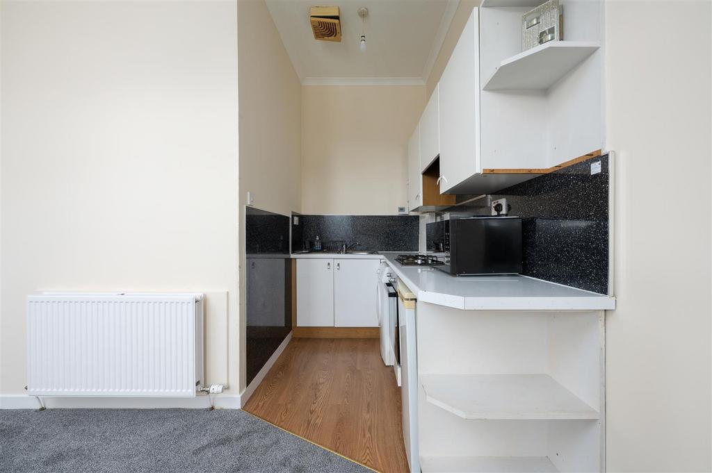 41a Carnegie Drive016.JPG