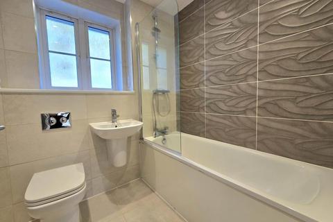3 bedroom semi-detached house for sale, Sycamore Grove, Aylesbury HP22