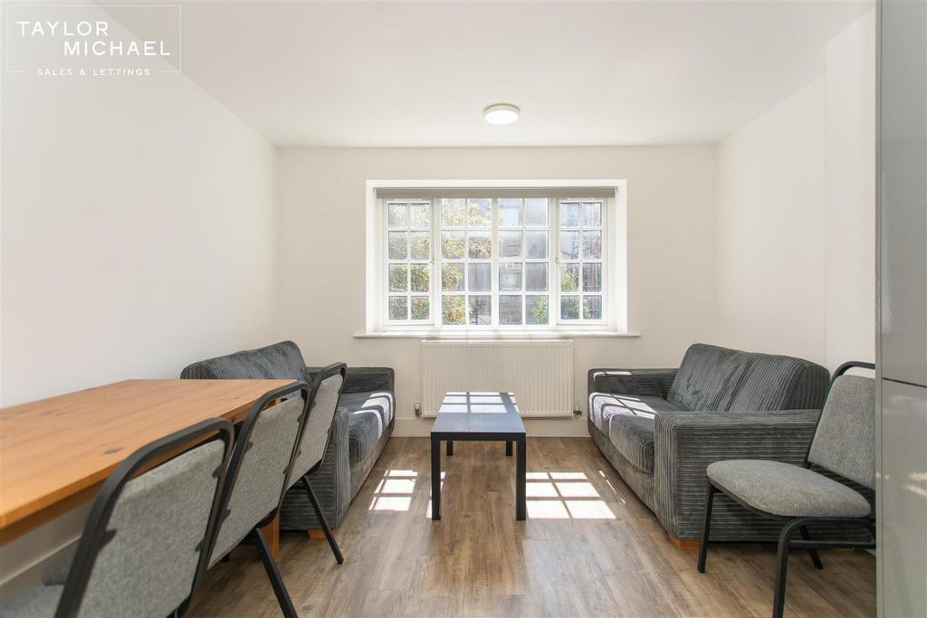 Dining/Livingroom