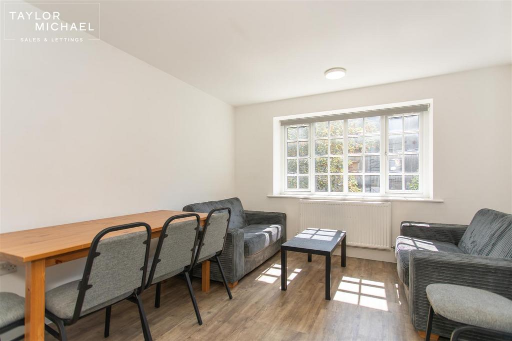 Dining/Livingroom