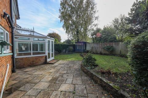 3 bedroom detached house for sale, Ferndale Road, Burgess Hill, RH15