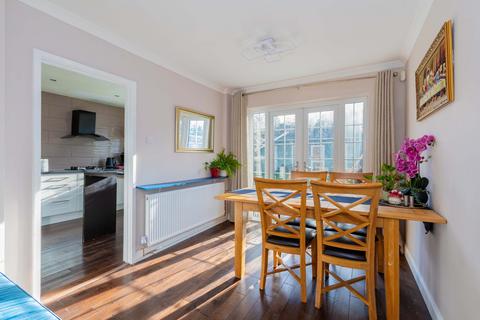 undefined, Laburnum Grove, Langley SL3