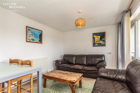 undefined, Highbrook Close, Brighton