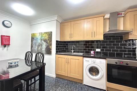 3 bedroom flat to rent, Mallory Street, Marylebone, NW8