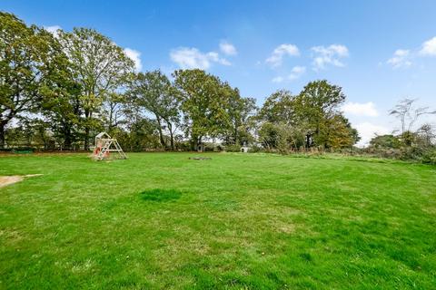 4 bedroom detached house for sale, Redbrook Street, Woodchurch, Ashford, Kent, TN26