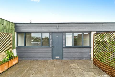2 bedroom apartment for sale, The Parade, Bristol, BS13