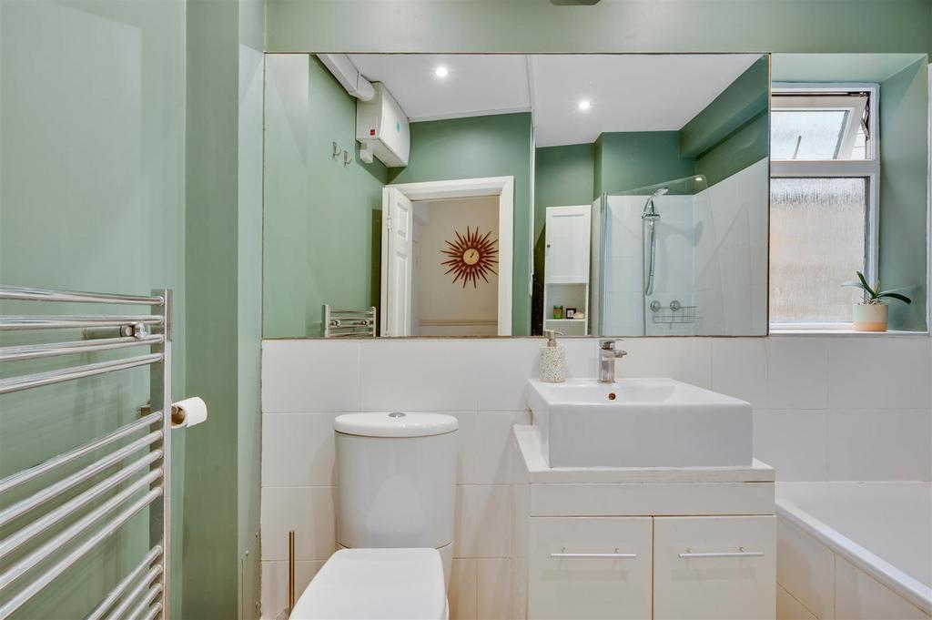 Daniels 136 Minet Avenue 012.jpg