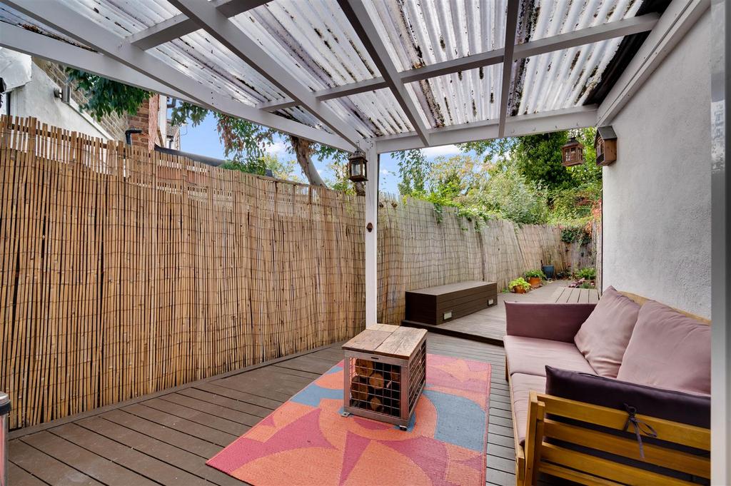 Daniels 136 Minet Avenue 016.jpg