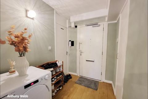 undefined, Holbrook Close, Enfield, EN1
